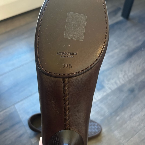 Bottega Veneta kitten heel loafer - Picture 4 of 5